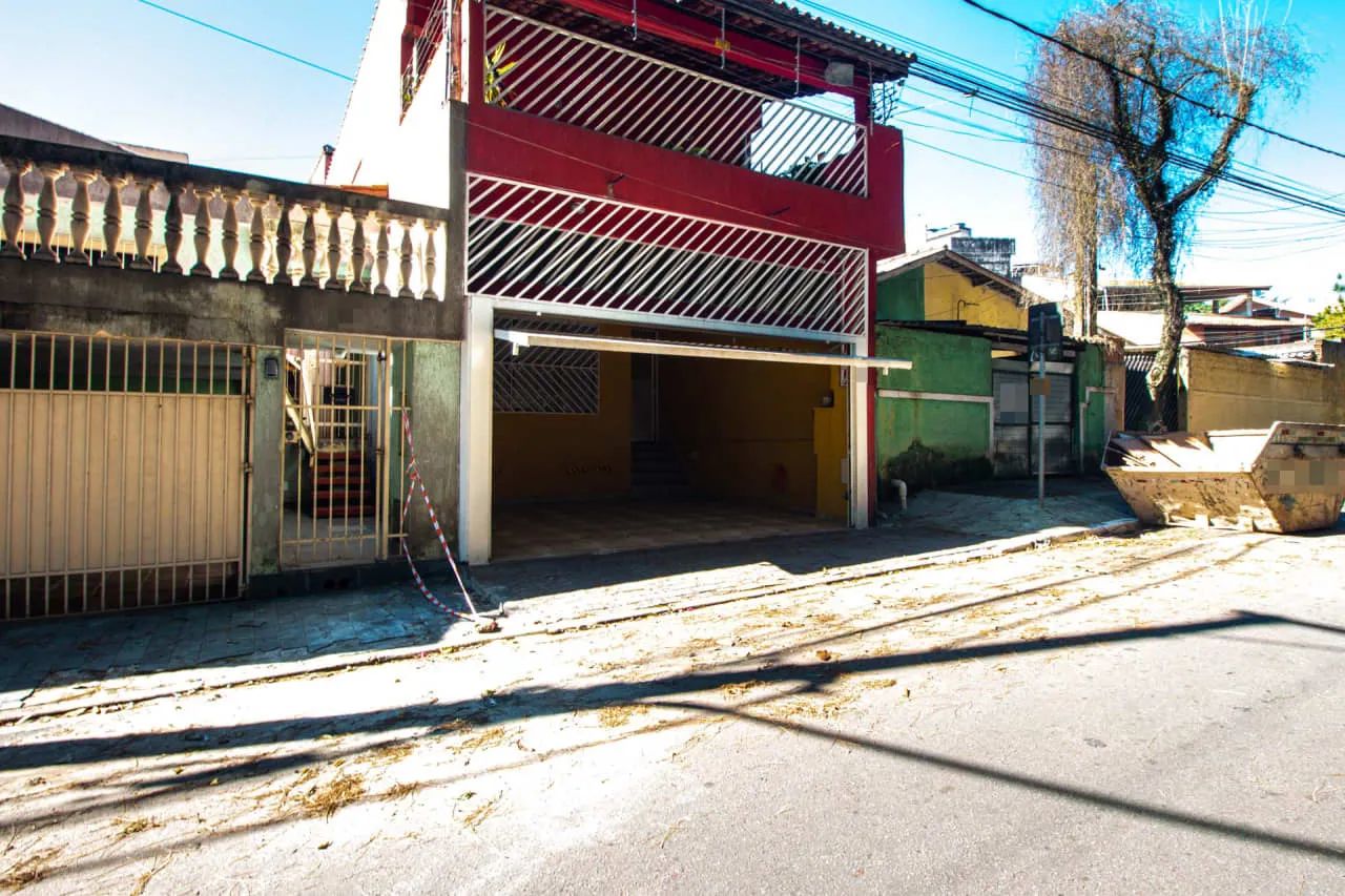 Casa comercial na Rua Aléssio de Paolis, 153 - Casa  250 m² - Foto 2