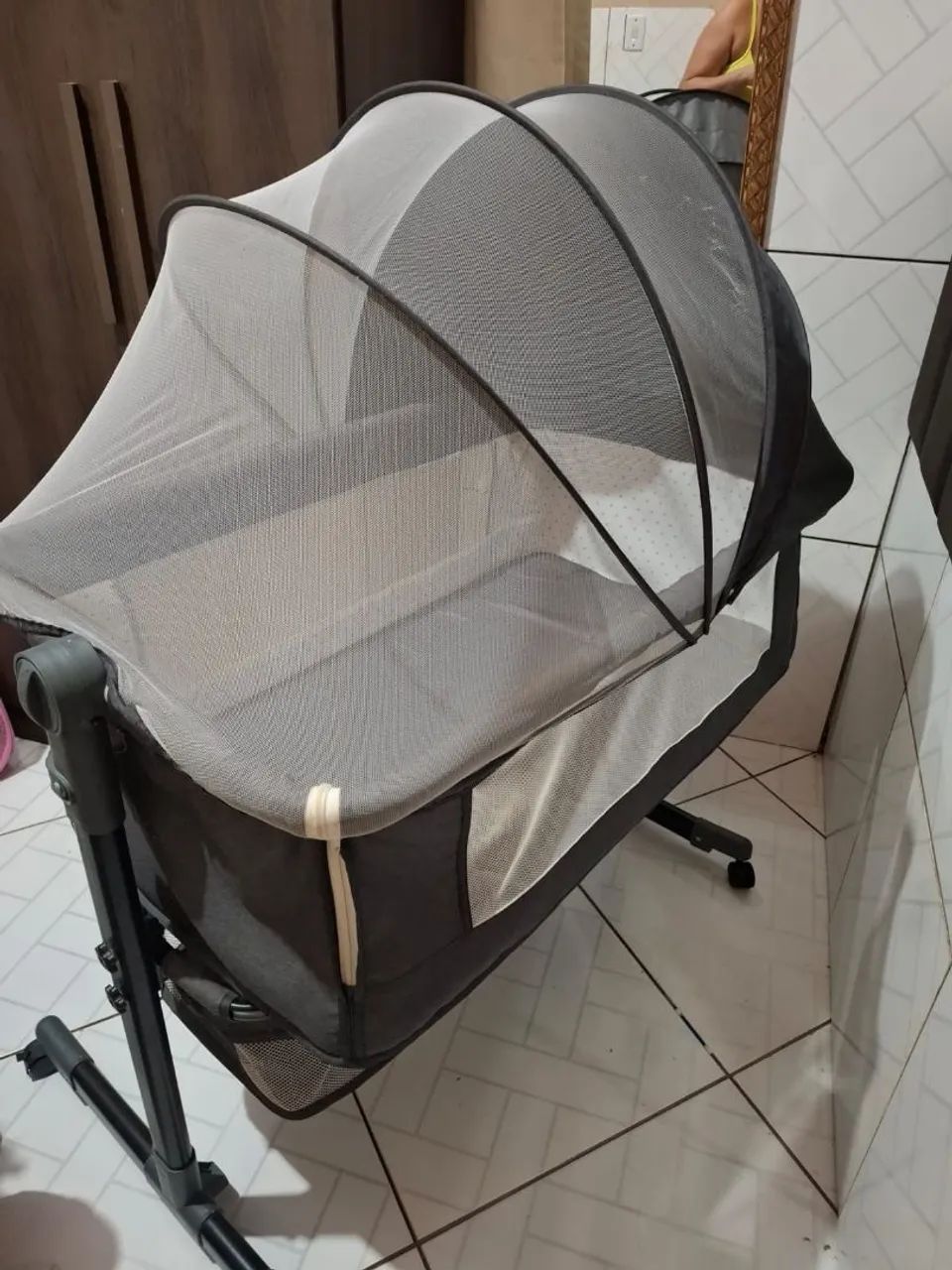 Berço Bebê Portátil Moisés Com Mosquiteiro E Modo Balanço - Foto 2