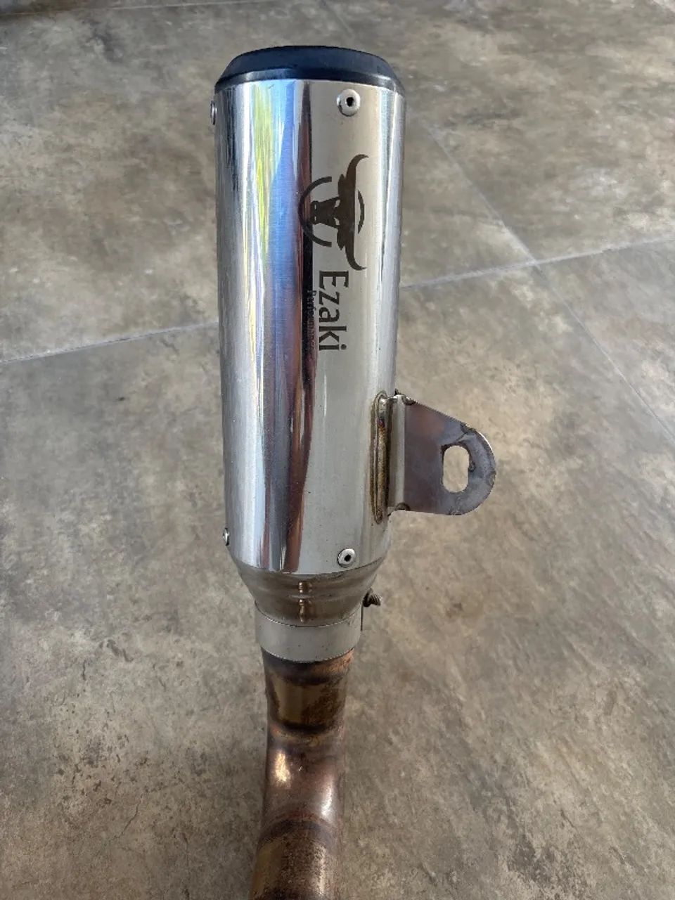 Vendo escape esportivo para MT-07 e suporte para lavação ou manutenção  - Foto 2