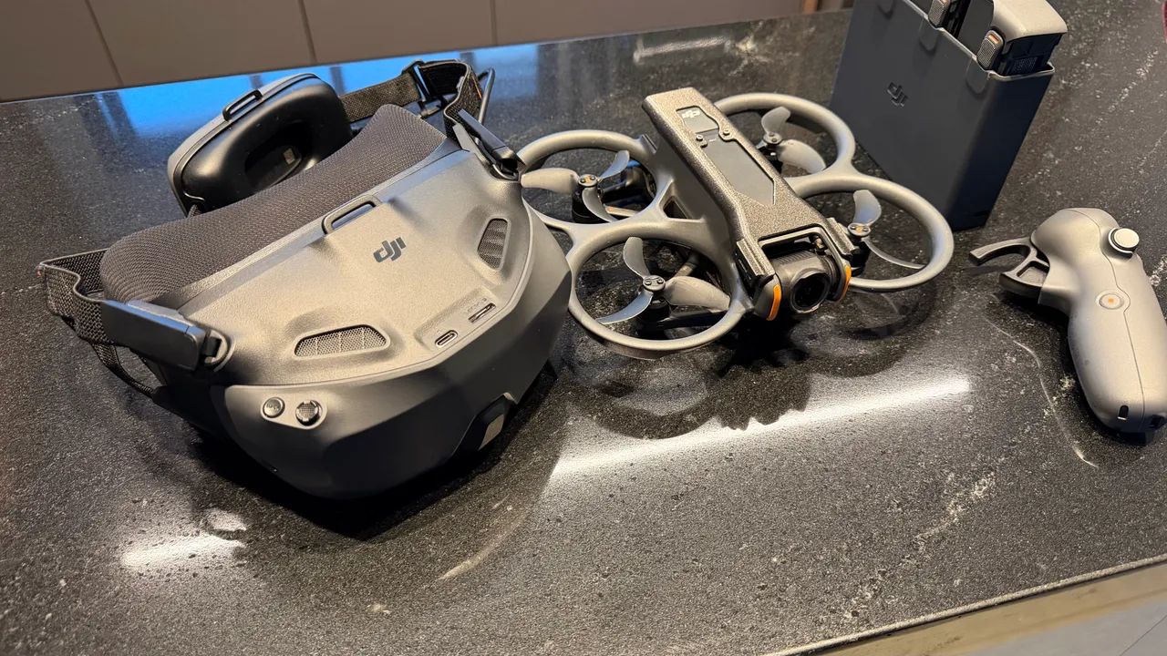 Drone DJI Avata 2 Fly More Combo - Foto 3
