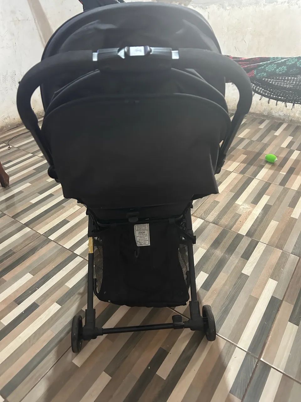 Carrinho de bebê e bebê conforto galzerano