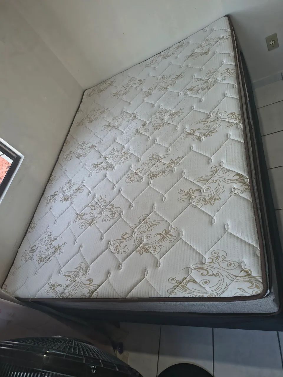 Base mais colchão casal