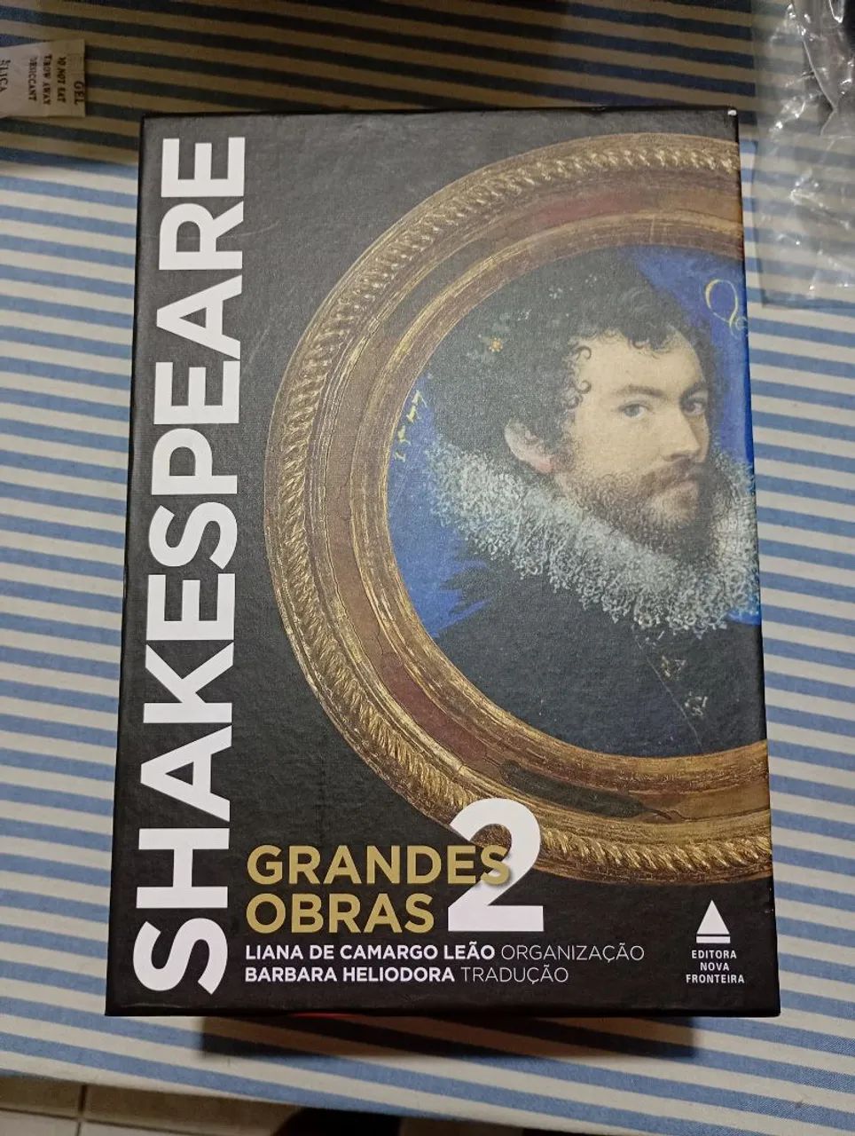 Box Shakespeare 