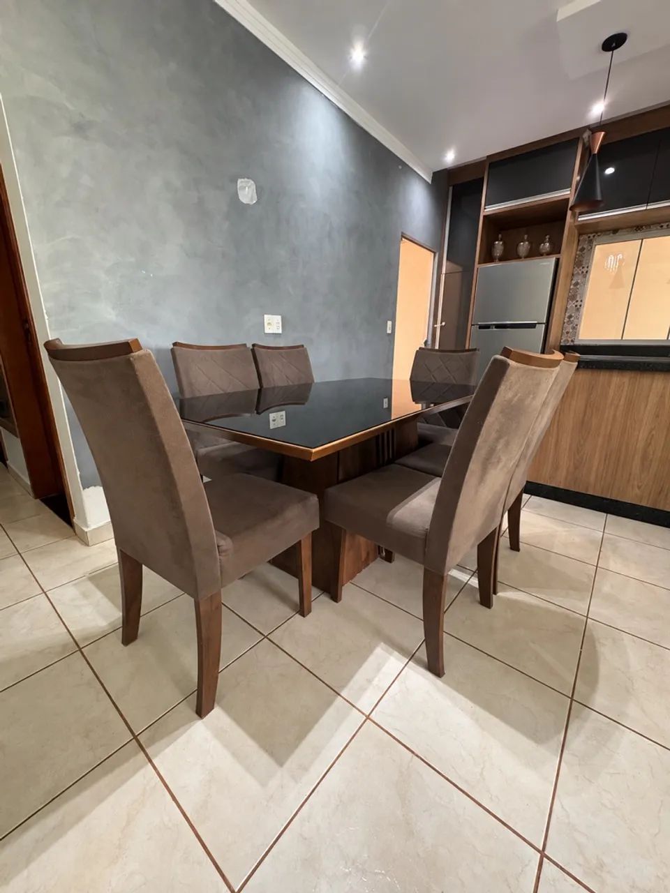 Mesa c/ 6 cadeiras
