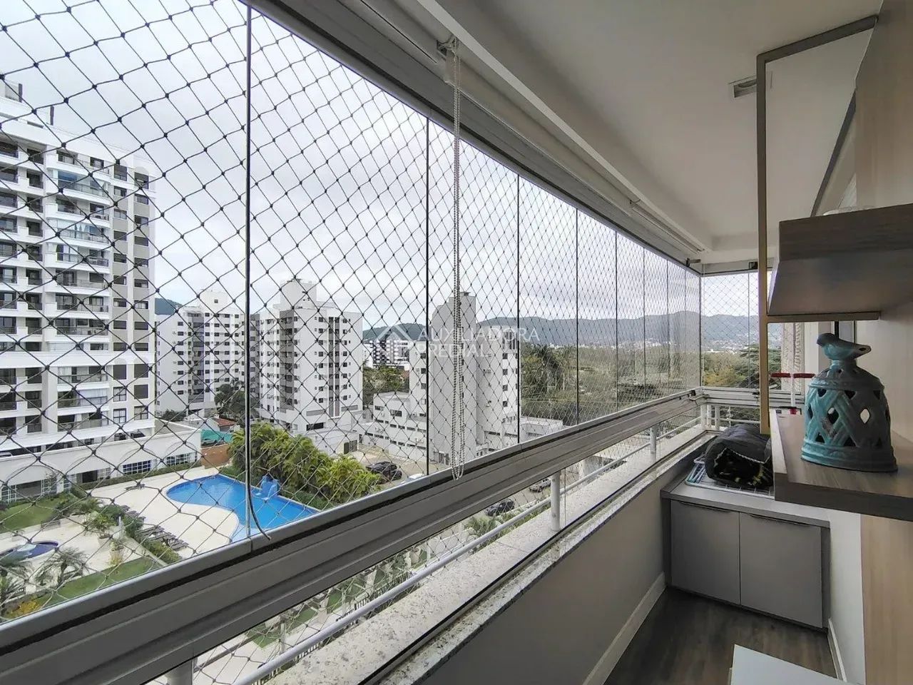 Apartamento com 4 Dormitórios em Condomínio Clube no Itacorubi, 2 vagas