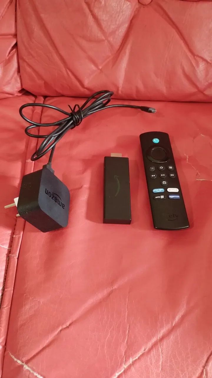 Vendo fire tv stick 2 geração em perfeito funcionamento. - Foto 2