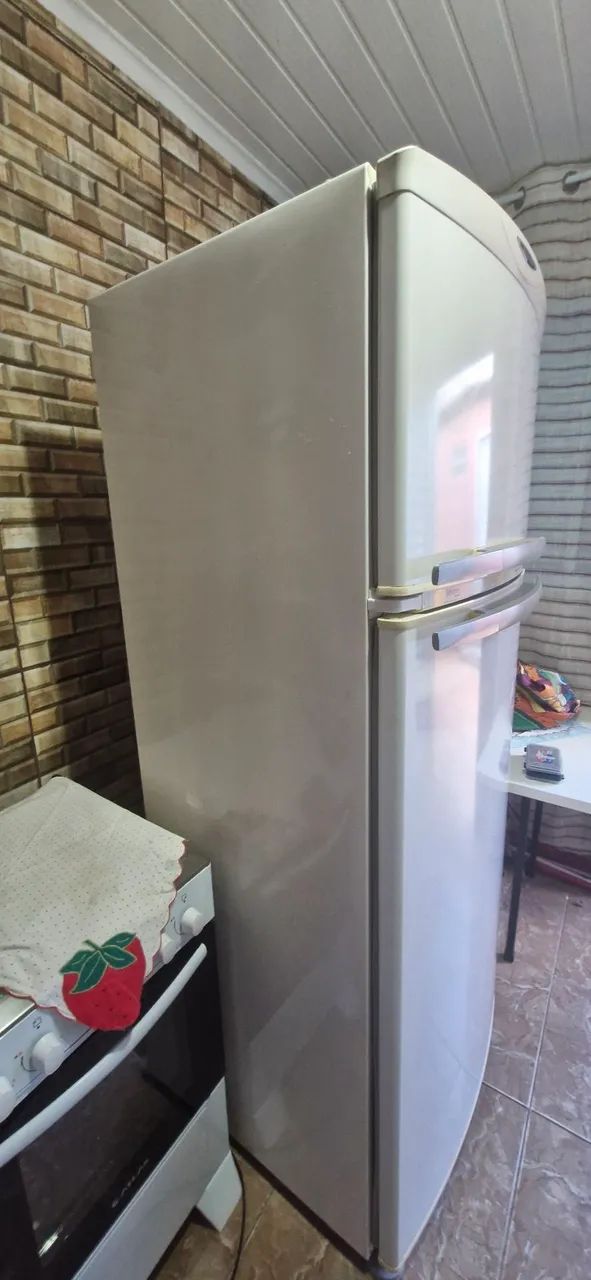 Vendo geladeira Brastemp - Foto 5