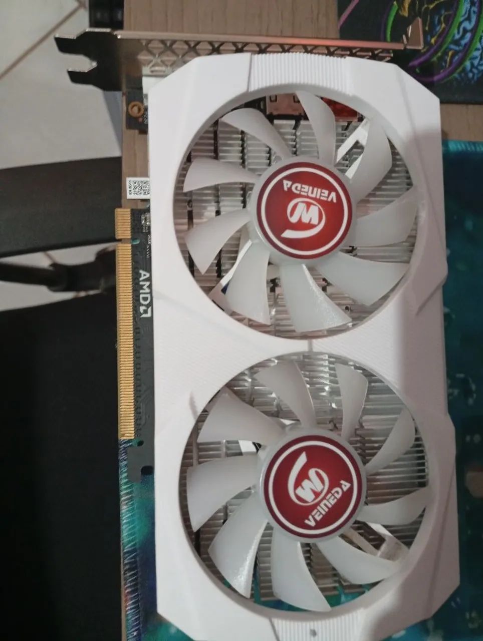 Rx 580 8gb veineda dando artefatos em alguns jogos