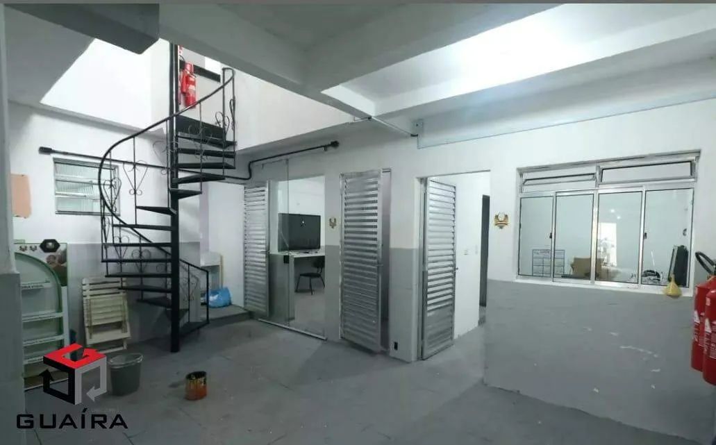 Sobrado à venda 4 quartos 2 vagas Centro - Diadema - SP
