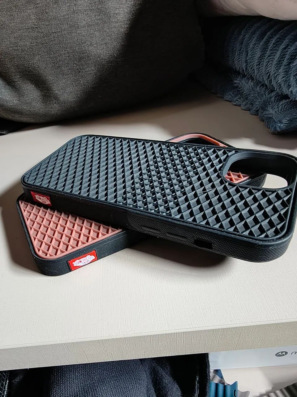 Capa vans para iPhone 14 plus e 15 plus 