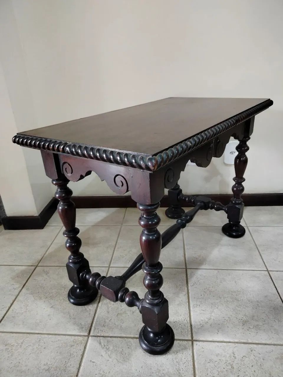 Mesa auxiliar/canto/decora. Antiga. - Foto 2