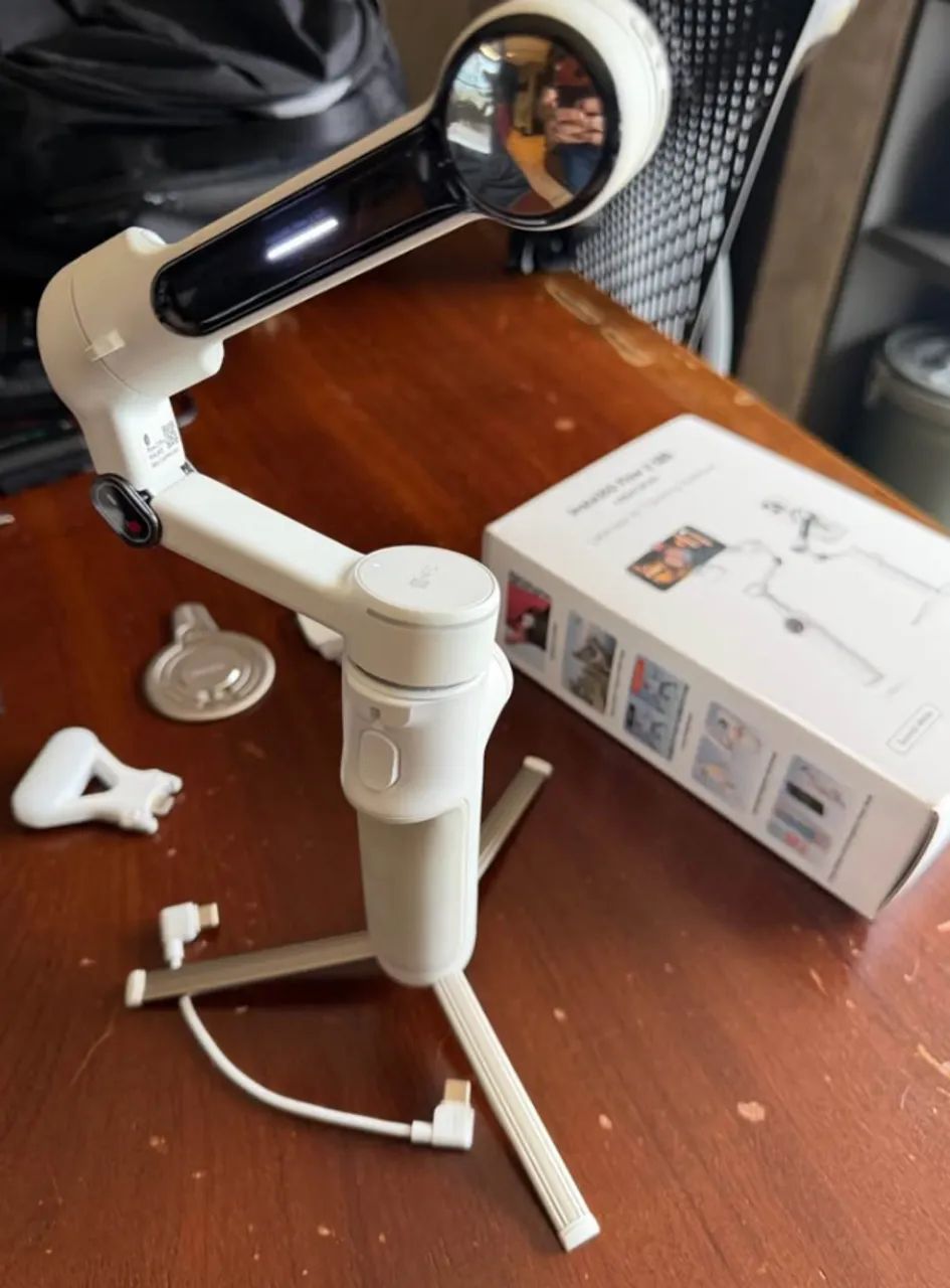 Gimbal Insta360 Flow 2 Pro Creator Kit para celular - Foto 3