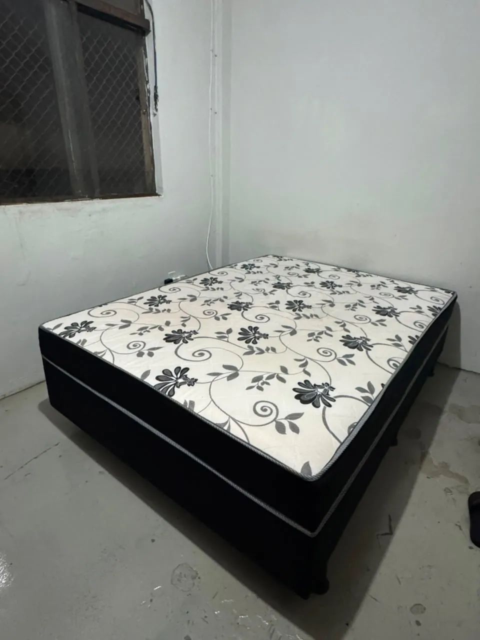 VENDE SE CAMA BOX
