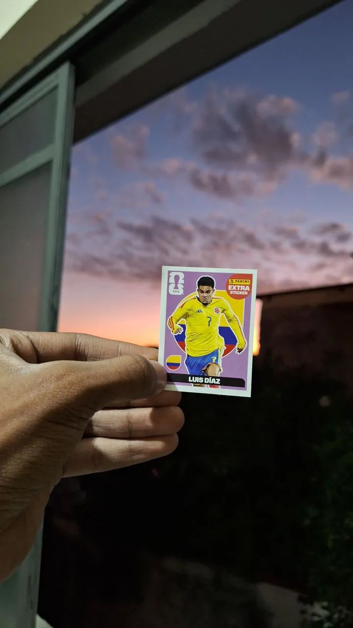 Figurinha Extra Legend Copa 2026 Luis Díaz Roxa Original - Foto 4