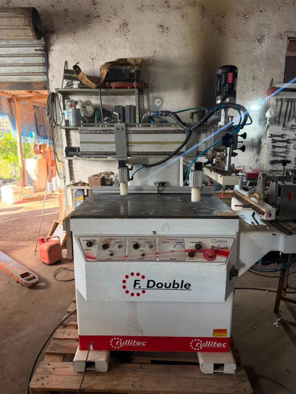 Furadeira Múltipla F. Dupla - Máquinas para produção industrial