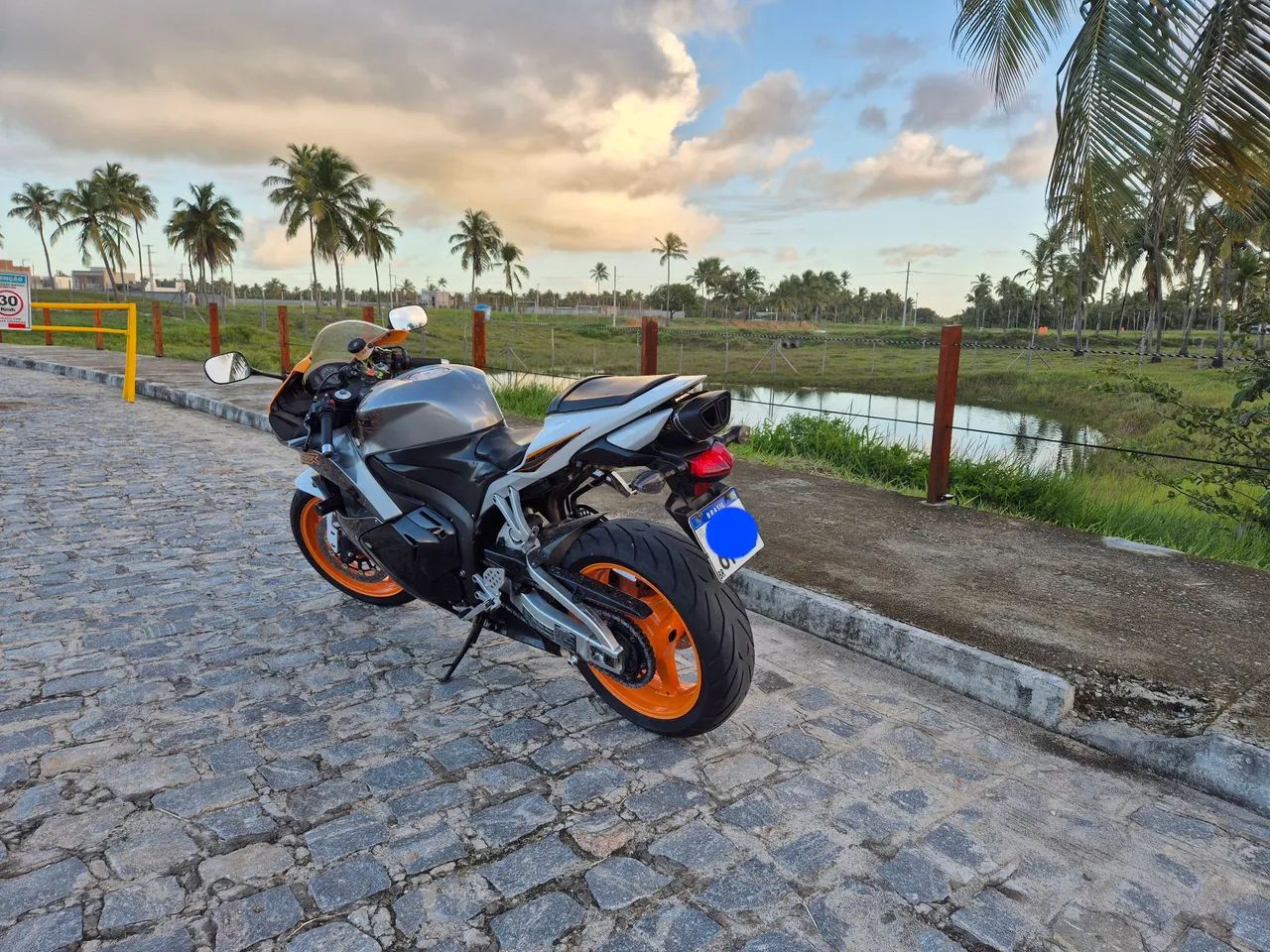 Vendo CBR 600RR 2011 Raio-x  - Foto 4