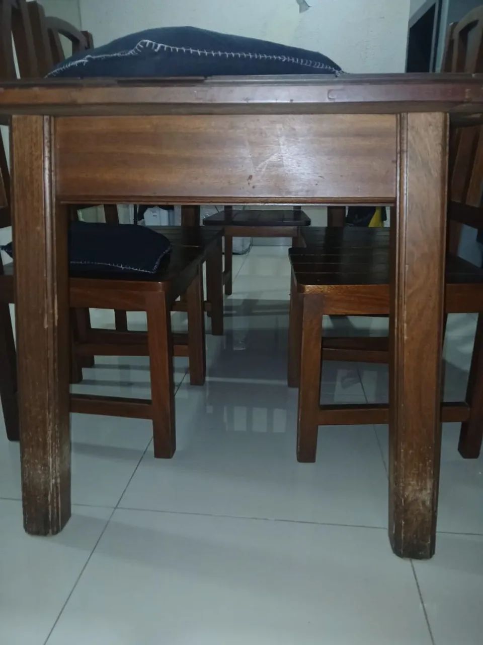 Mesa de madeira maciça  - Foto 4