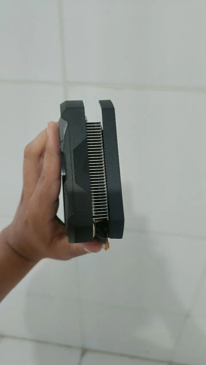 RTX 4060 MSI VENTUS 2X  - Foto 3
