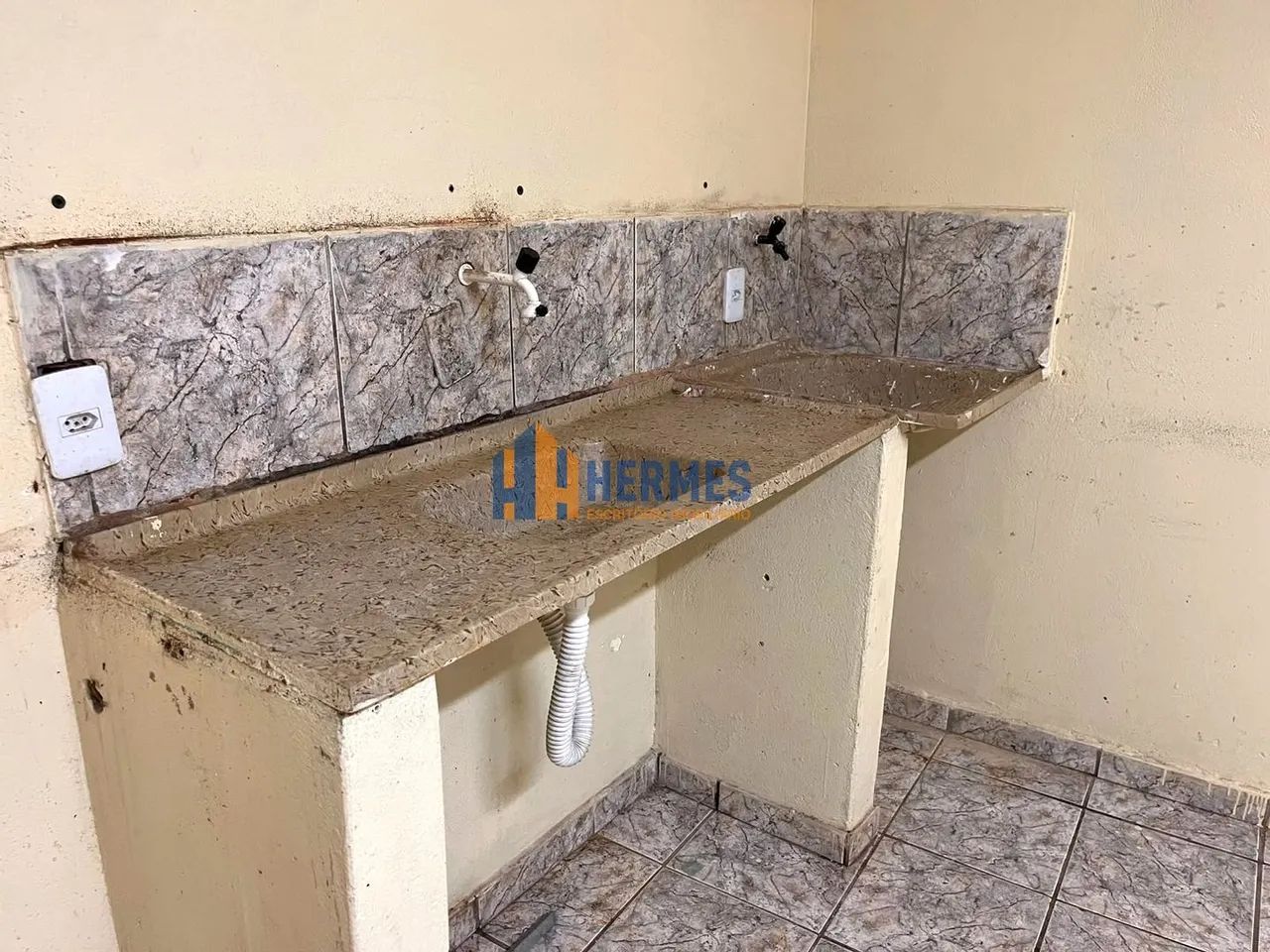 Alugo Kitnet de 01 quarto na QD 301, Recanto das Emas/DF. - Foto 5