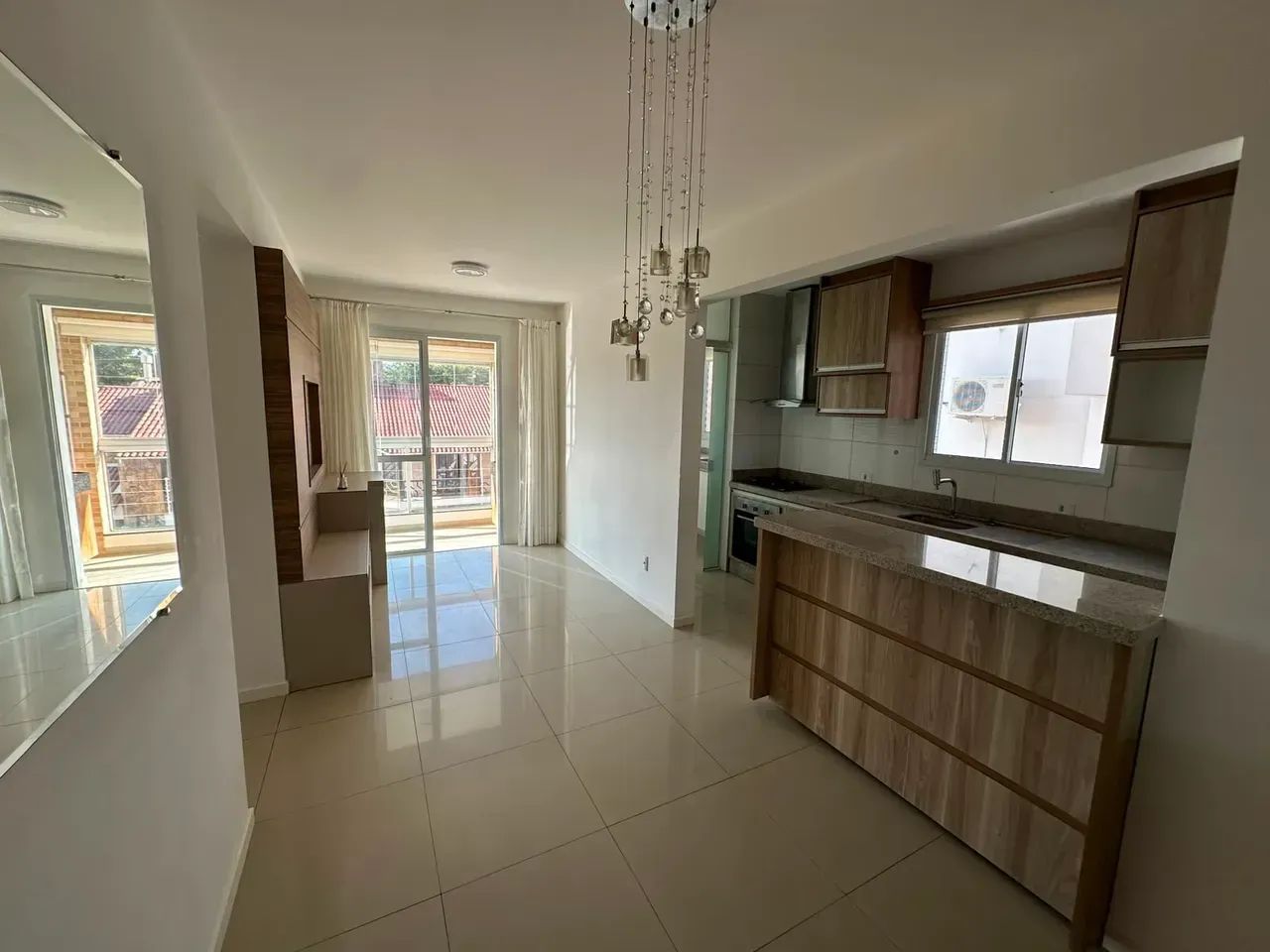 Apartamento para aluguel possui 82 metros quadrados com 3 quartos - Foto 2
