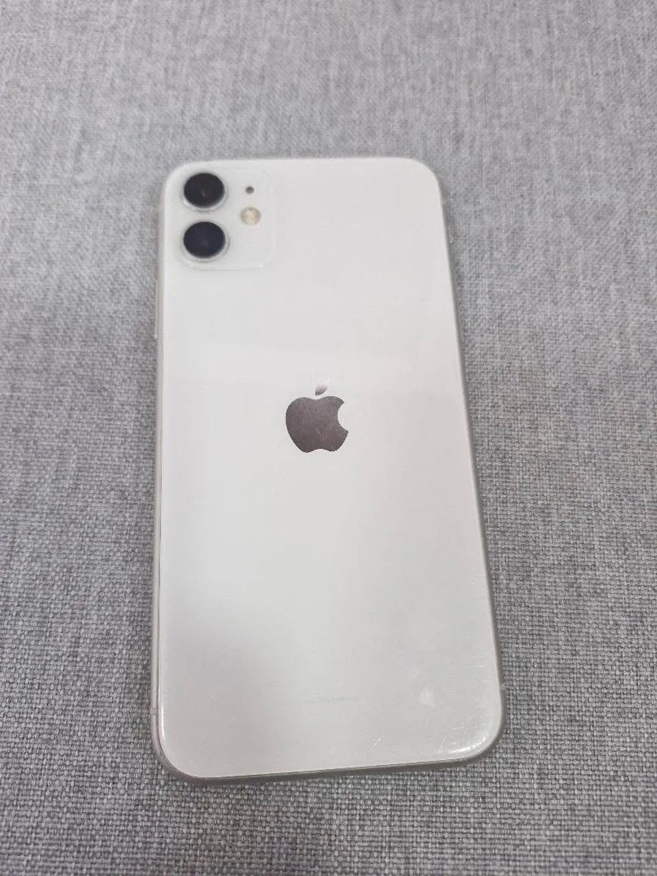 Vendo IPhone 11 branco  - Foto 2