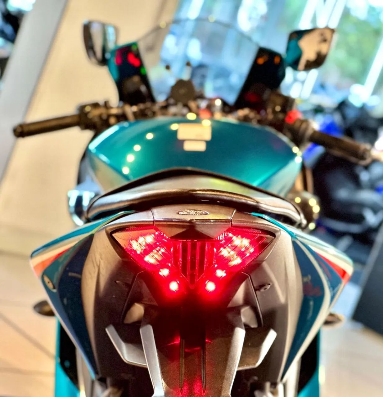 Yamaha - YZF-R3 2022 - Foto 3