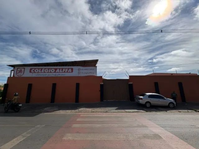 Vendo prédio (escola), já alugado!