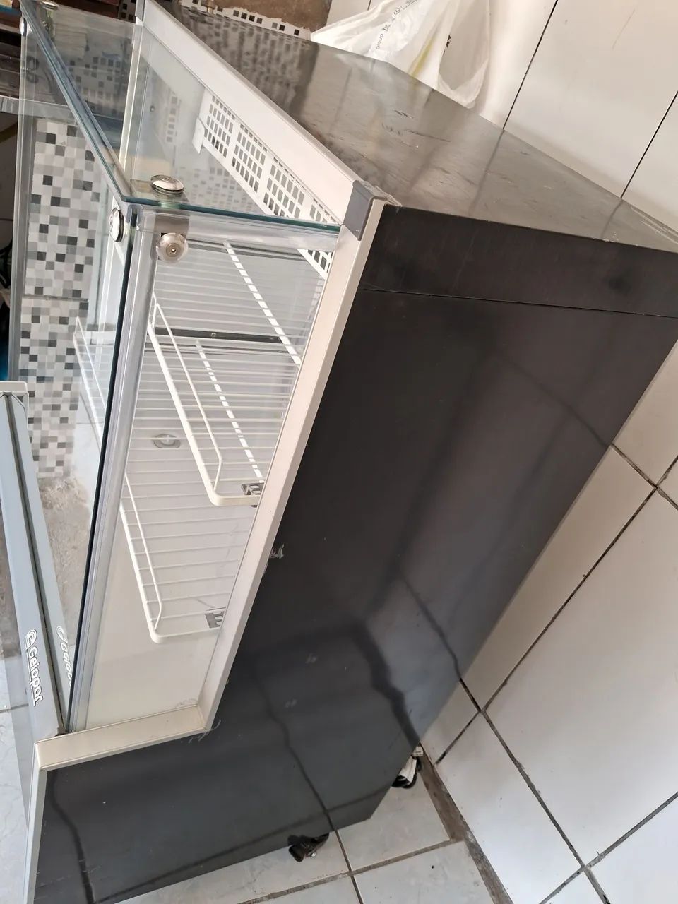 Expositor refrigerador para doces  - Foto 2