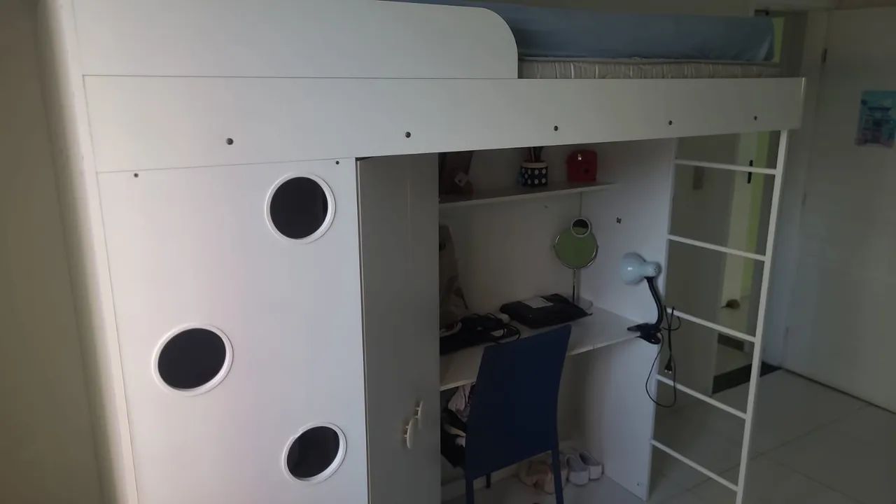 Cama multifuncional (cama, guarda roupa e escrivaninha) 