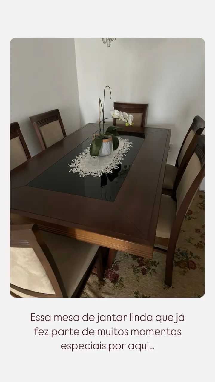 Mesa de jantar de madeira maciça e 6 cadeiras