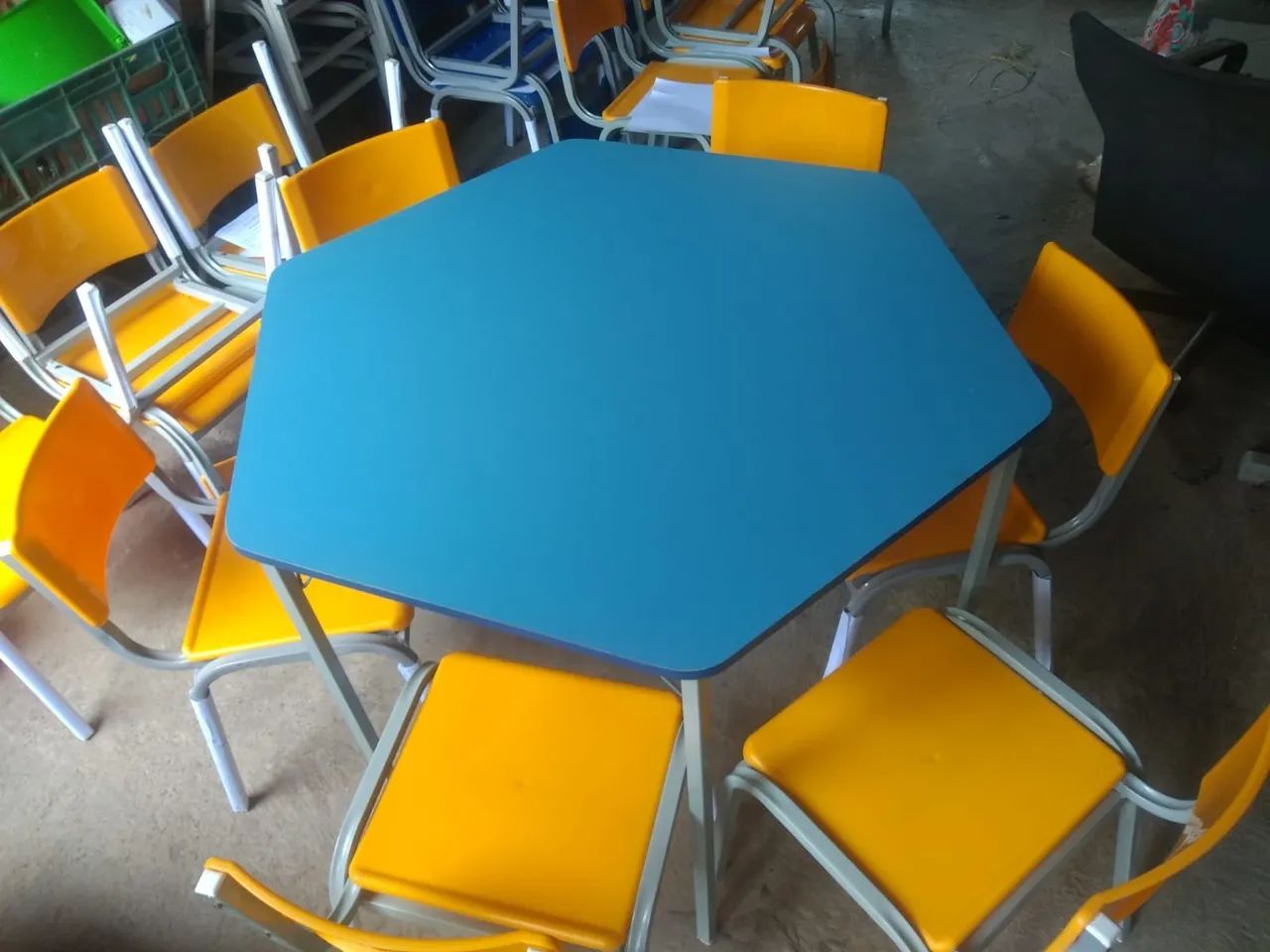 Móveis escolares escritório e igreja - Foto 2