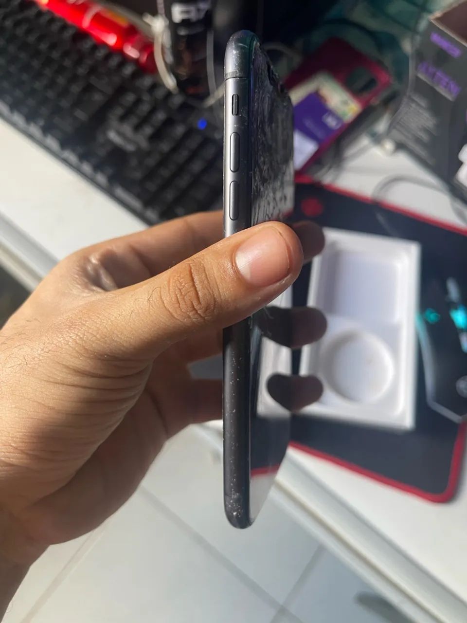Iphone 11 com defeito  - Foto 5