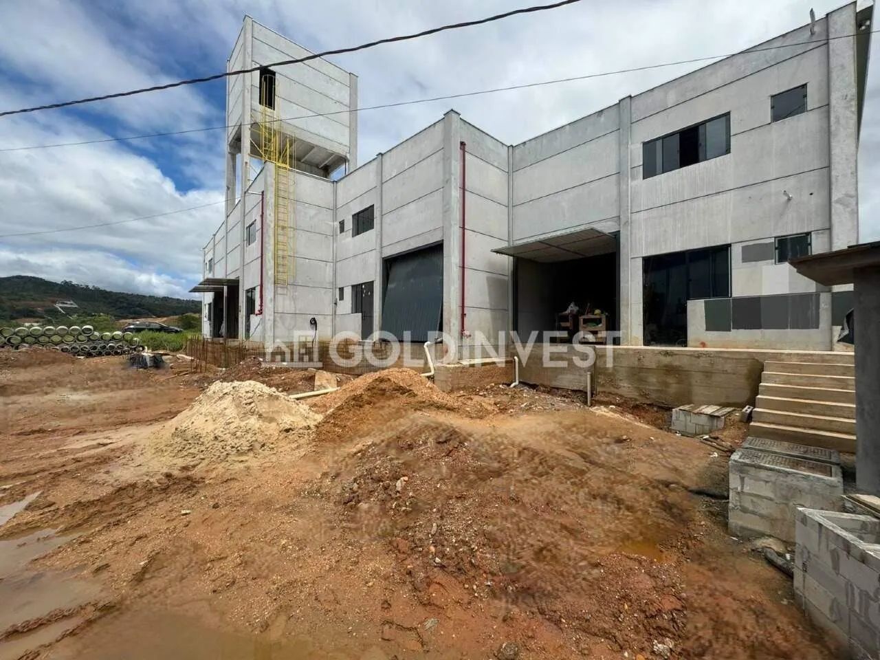 Galpão com 430m² no bairro Dom Joaquim!!!