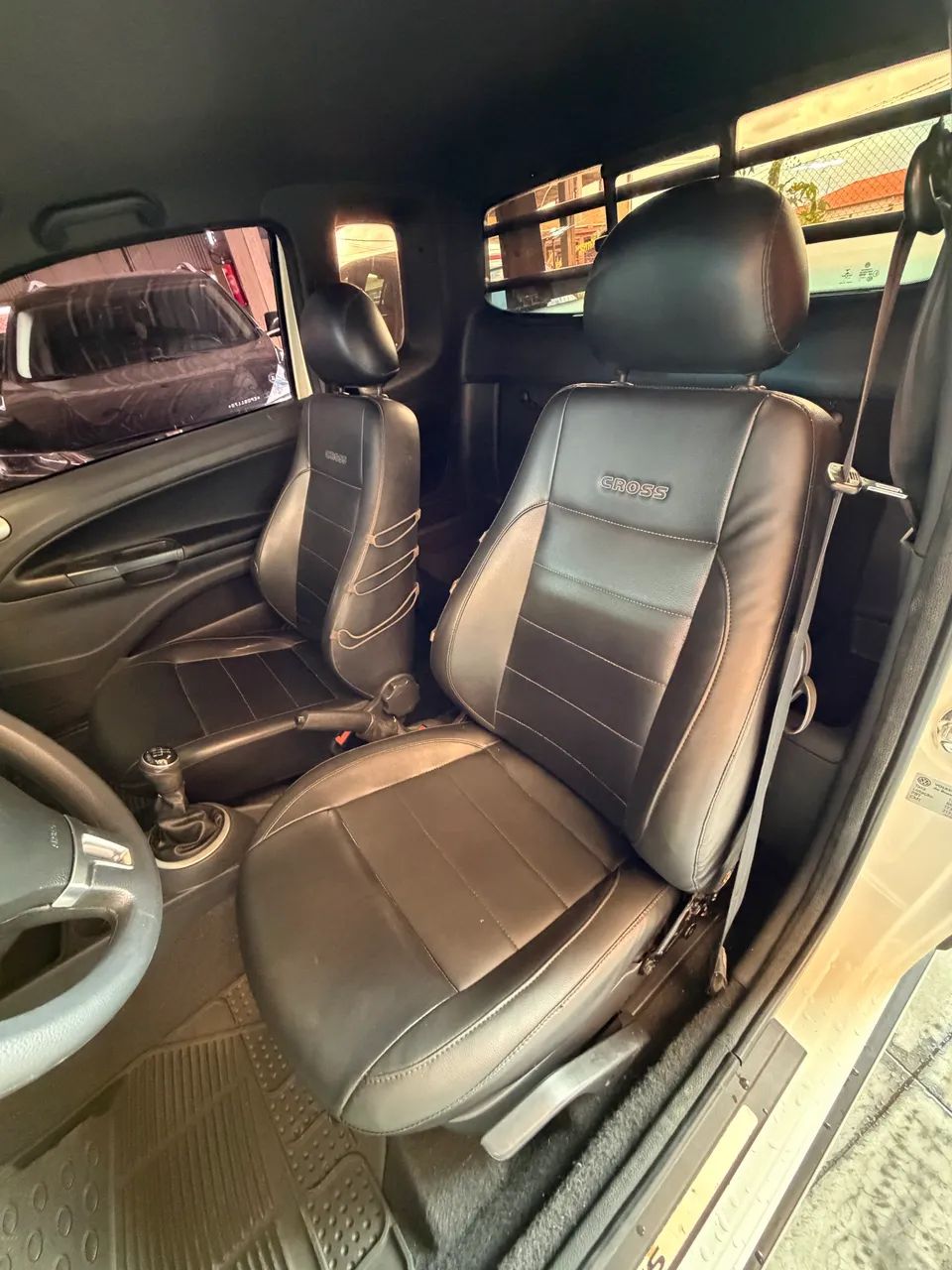Volkswagen Saveiro Cross 1.6 MI Total Flex 8V CE 2014 - Foto 6
