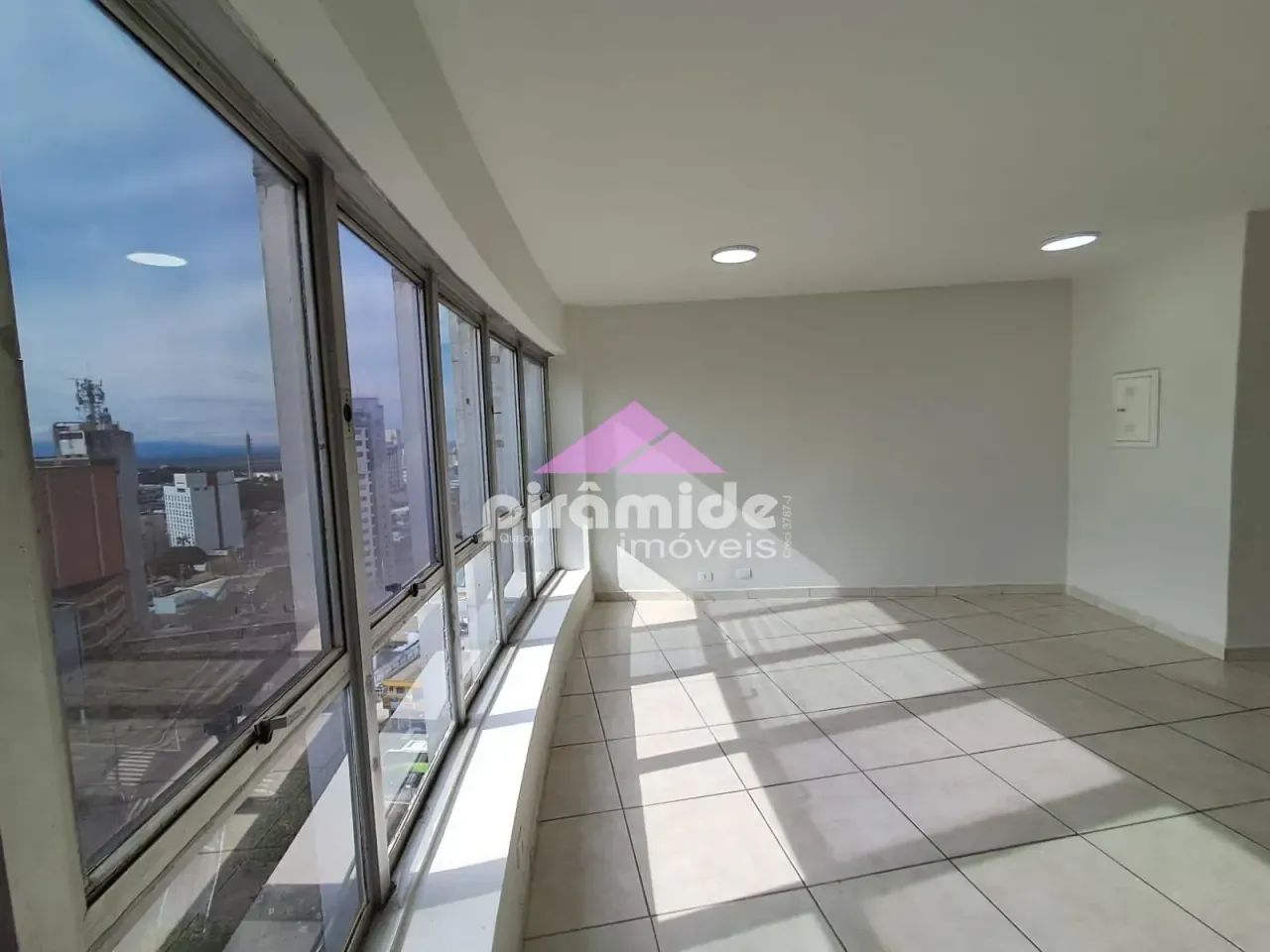 Sala para venda e locação, Centro, São José dos Campos, SP. - Foto 4