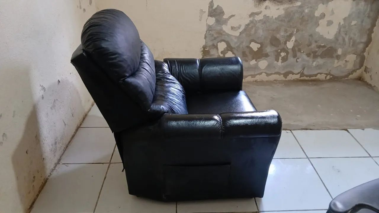Vendo Poltrona Reclinável  - Foto 3