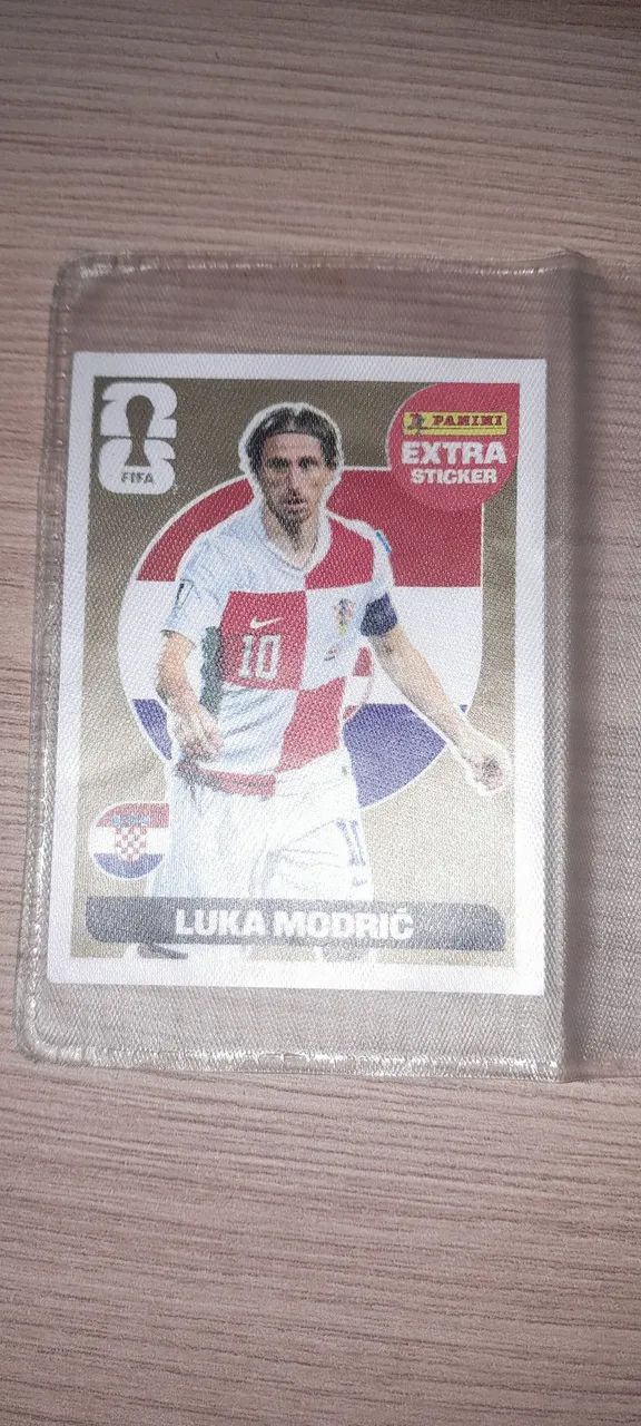 Figurinha gold extra sticker luka modrick  - Foto 3