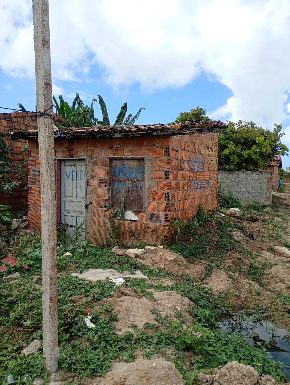 Vendo casa pra reforma - Foto 4