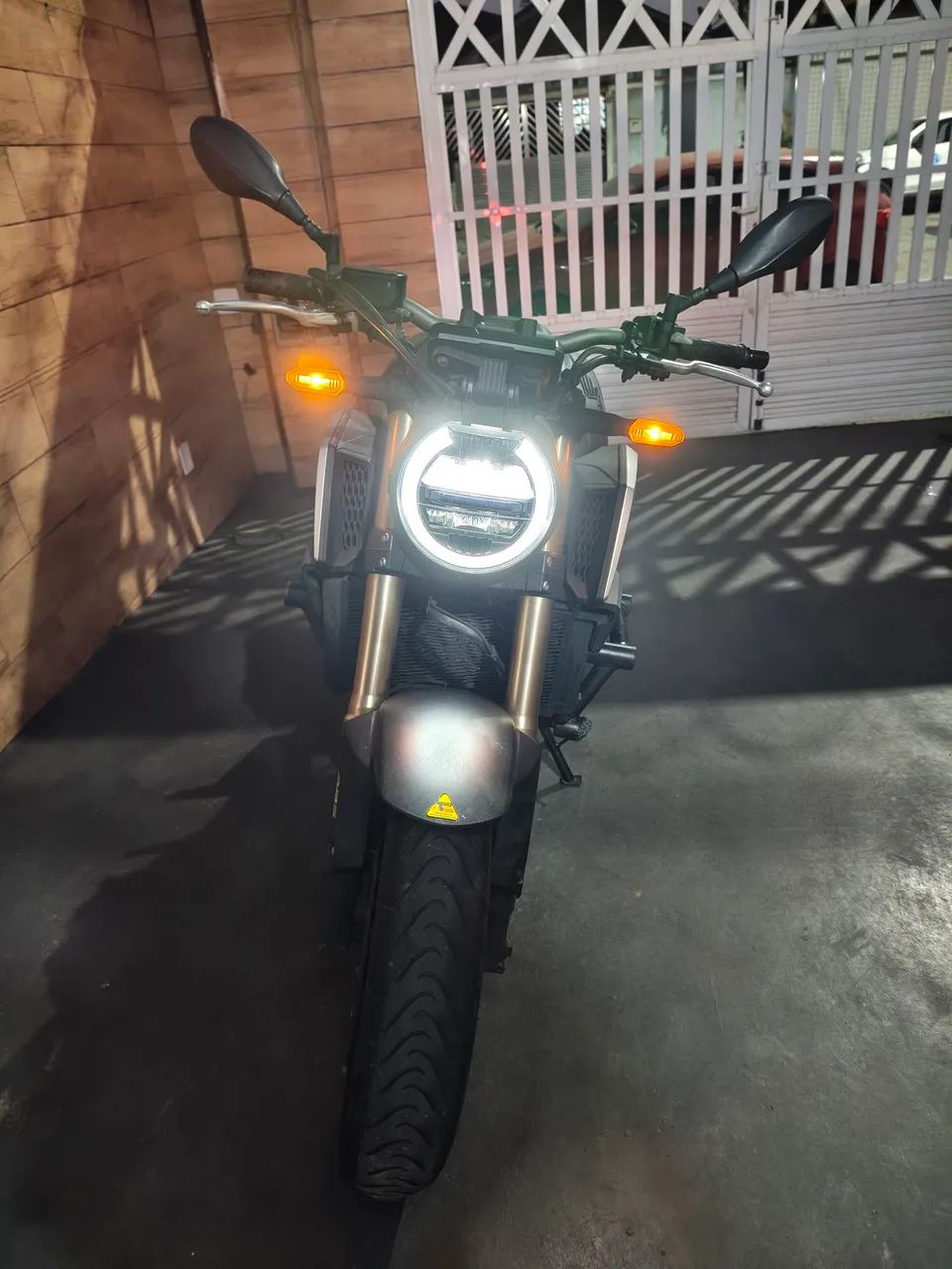 CB 650r - Foto 5