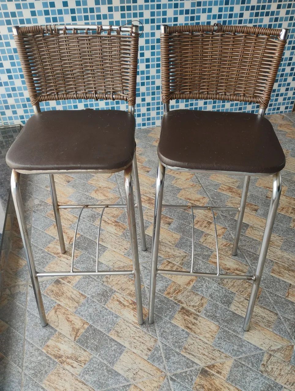 Vendo duas banquetas!!! - Foto 3