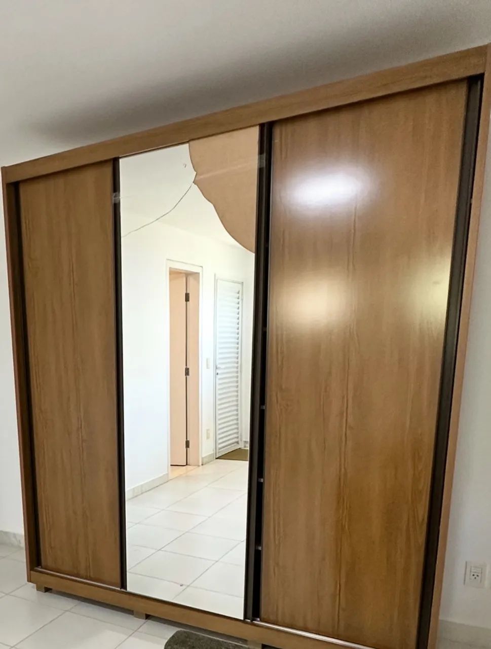 Guarda roupa casal  - Foto 3