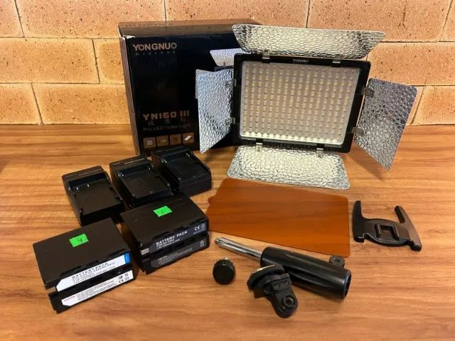 Combo - Led Youngnuo YN 160 III e Led Youngnuo YN900 + acessórios - Foto 2