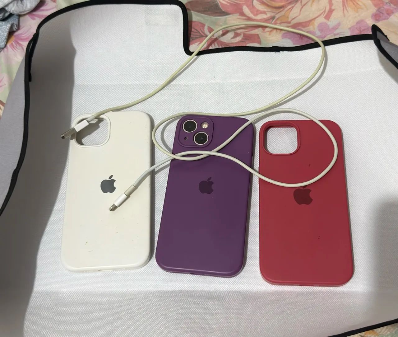IPhone 13 perfeito estado + 3 capas - Foto 3