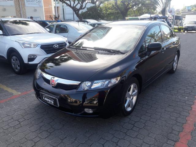 Honda Civic LXS 1.8 2010 Volante Multifuncional, Bancos Couro, Pneus Novos - Foto 2