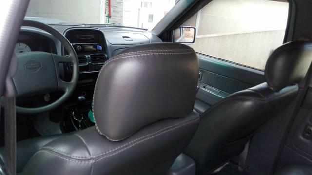 Nissan Frontier - Foto 4