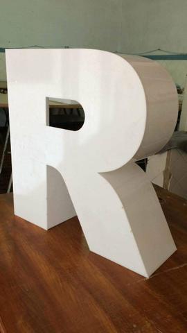 Fabricante de letra caixa