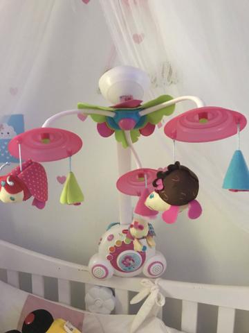 Móbile para berço menina