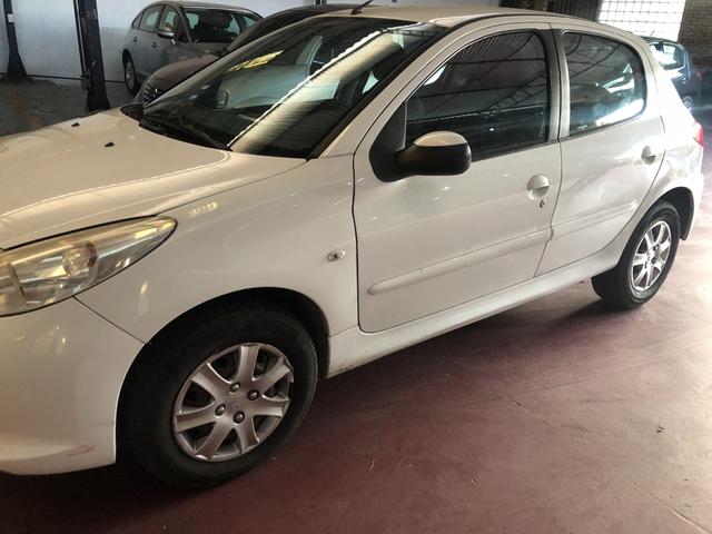 Peugeot 207 XR 1.4 2012 - Foto 6
