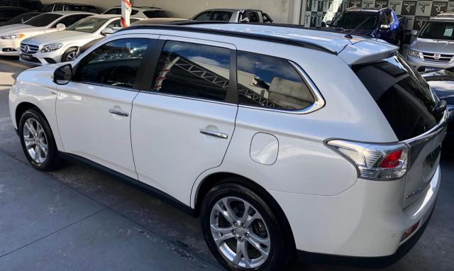 Mitsubishi Outlander 3.0 GT - TOP c/ Teto - 7 Lugares - Muito Novo = 0KM! - Foto 3