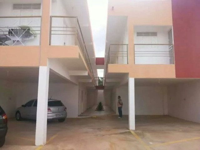 Alugo apartamento